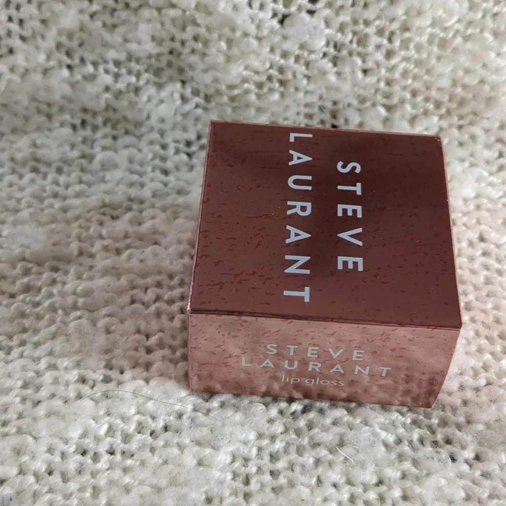 Steve Laurant Lip Gloss in Cherry, 3.5g/0.12fl oz